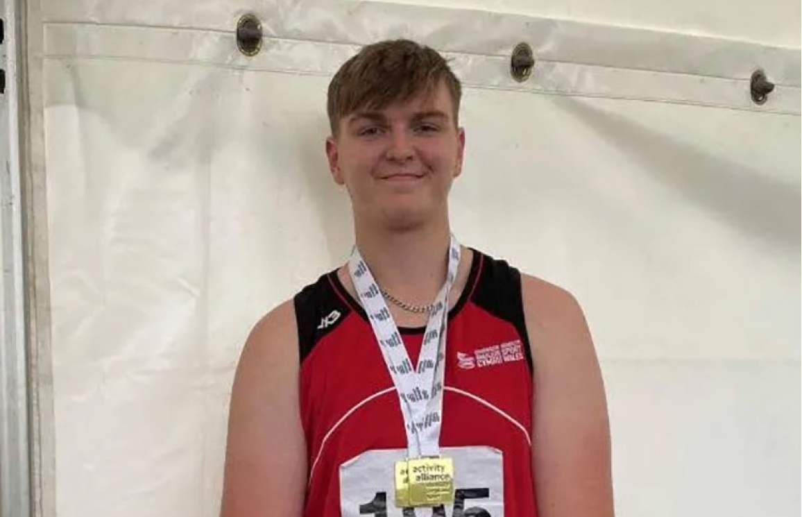 3 Golds for Michael
